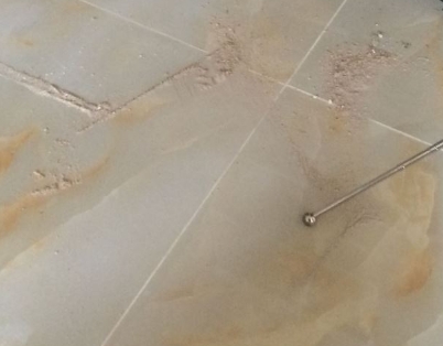 南芬瓷砖空鼓维修公司分享粘合剂选择不当在瓷砖铺贴过程中可能导致以下问题